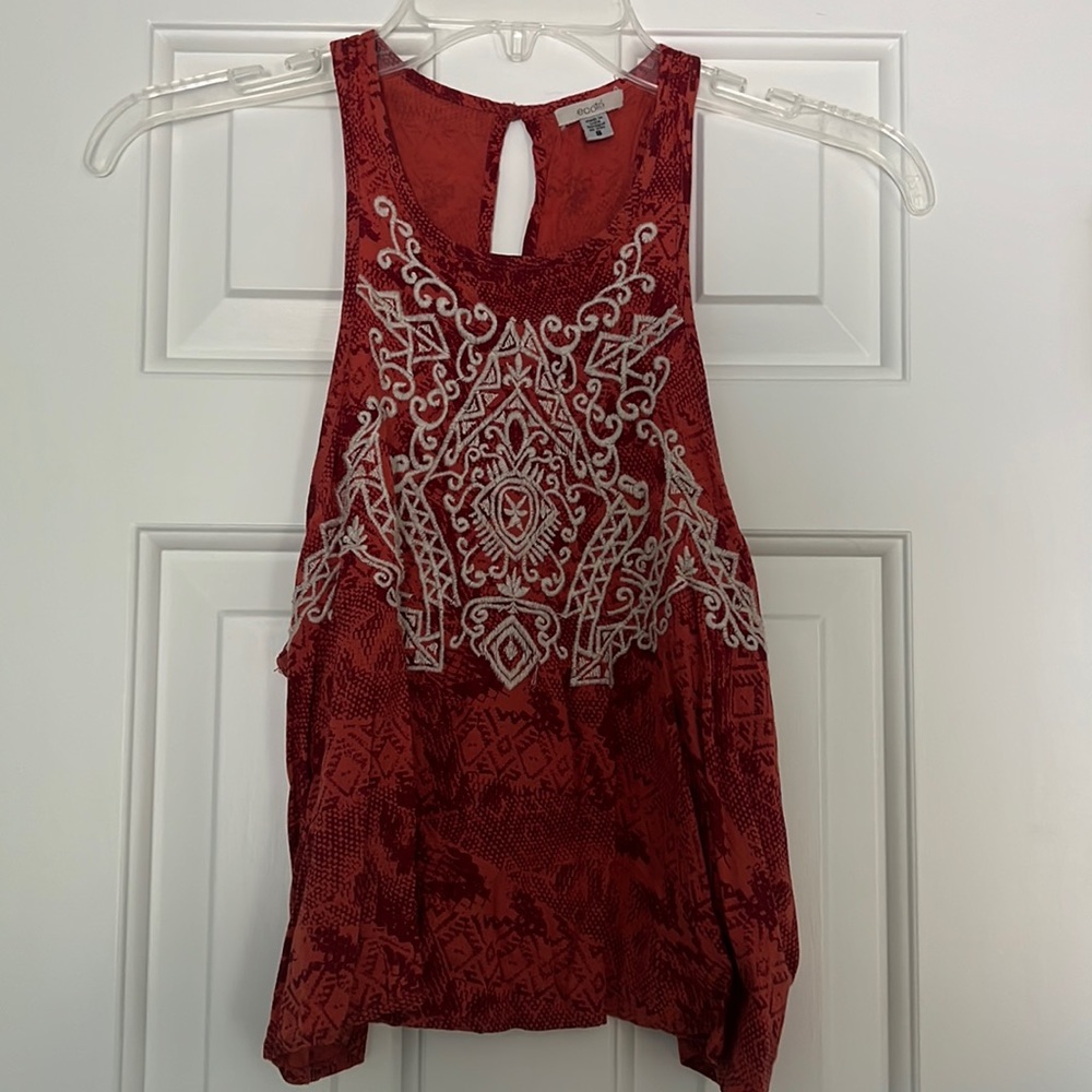Orange and red patterned tank top with tan embroidery detail! Super lightweight!